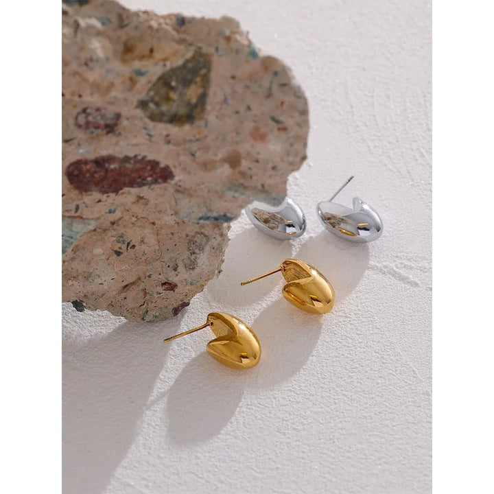 Gold plated minimalist fashion earrings