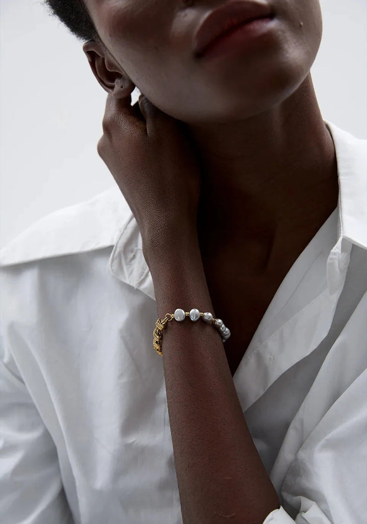 Gold plated natural freshwater pearl grey beads bracelet