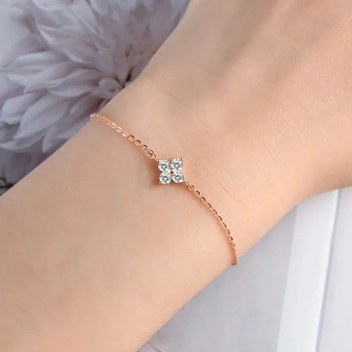 Gold plated sterling silver elegant four-leaf moissanite bracelet