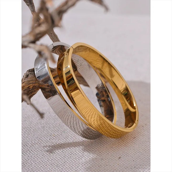 Simple wide fashion bracelet bangle